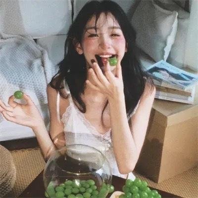 像恶魔的女人封面